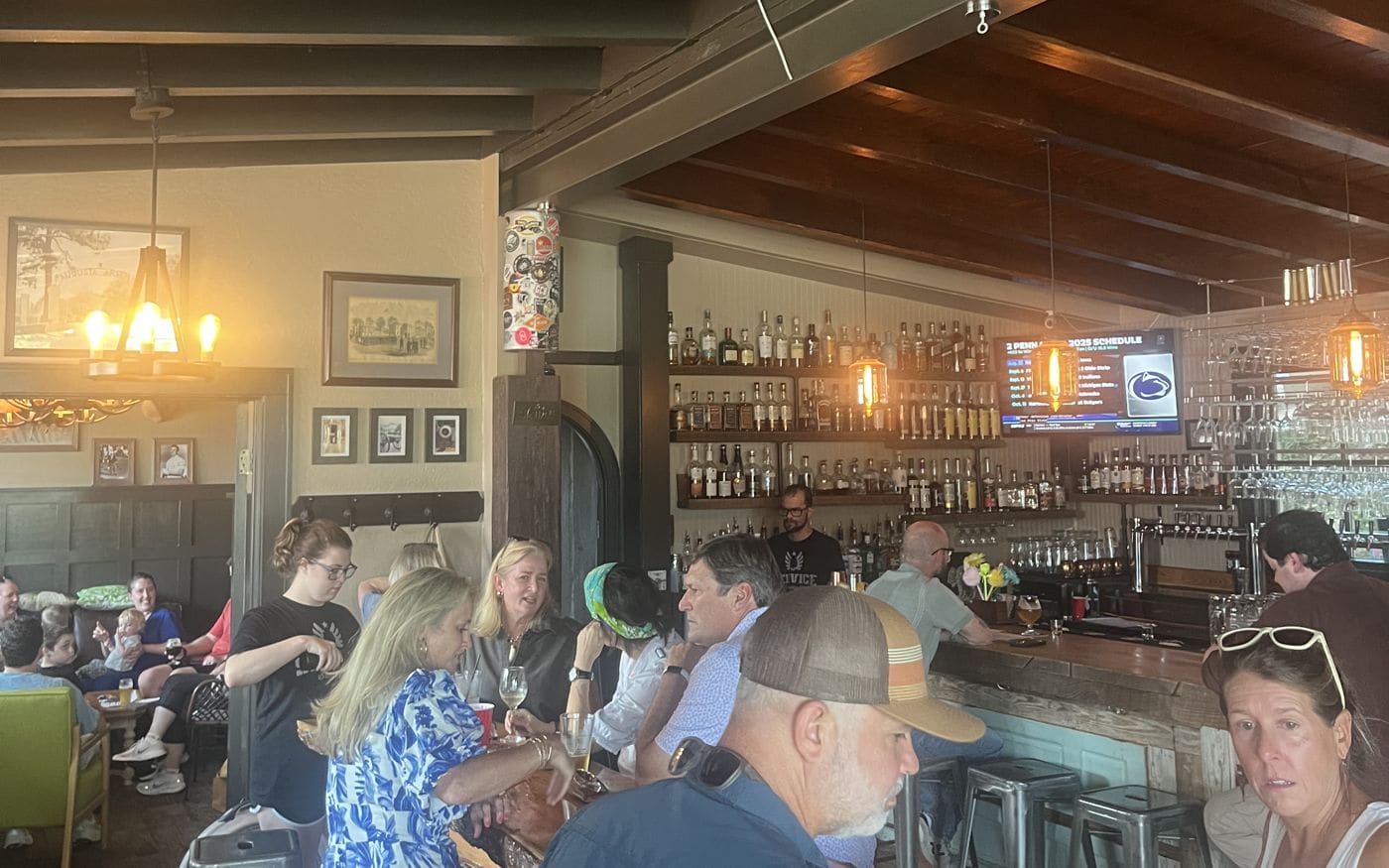 A full bar on a busy afternoon